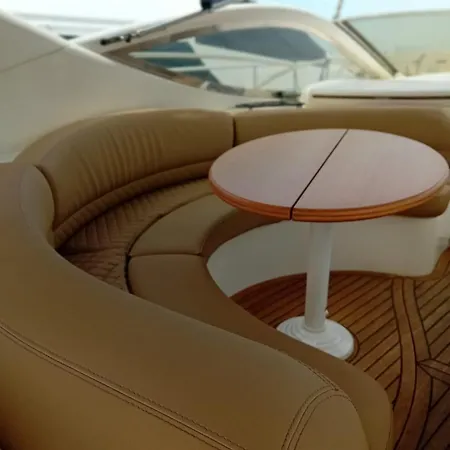 Boat Hotel na wodzie